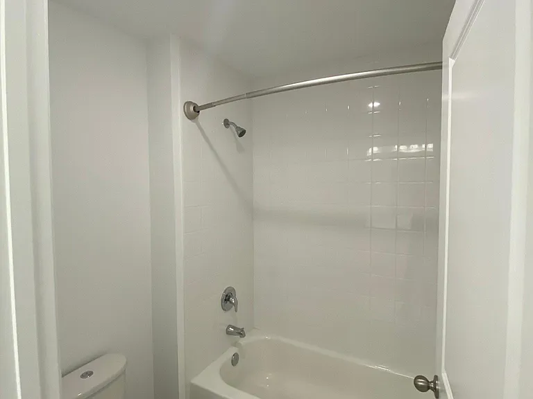 1622 Sanibel Dr — Photo 3