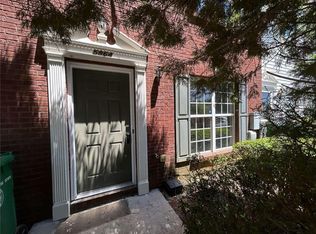 5864 Strathmoor Manor Cir, Lithonia, GA 30058