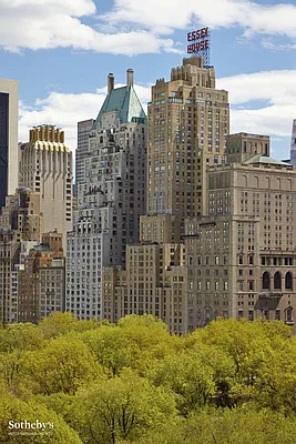 Sold by Sotheby's International Realty | media 10