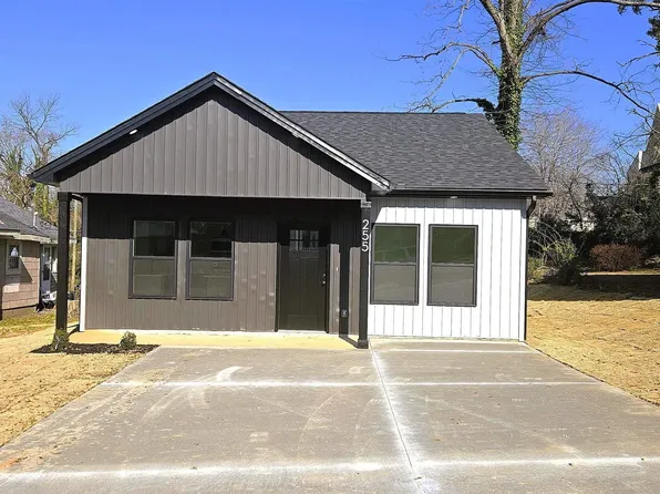 255 Edwards Ave, Inman, SC 29349