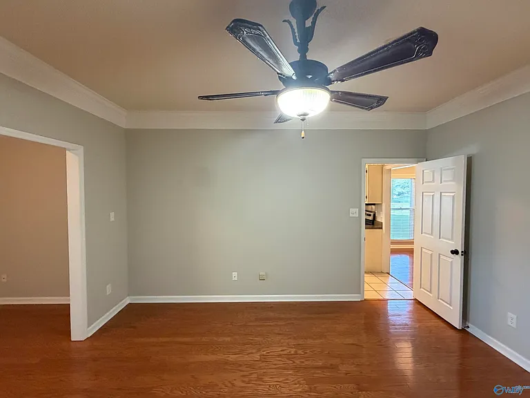 2410 Brookline Ct SW — Photo 19