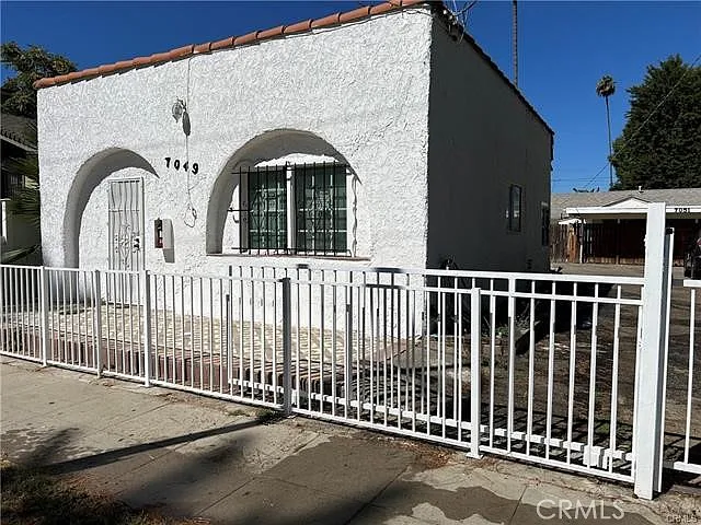 7049 Alabama Ave #7049 — Photo 1
