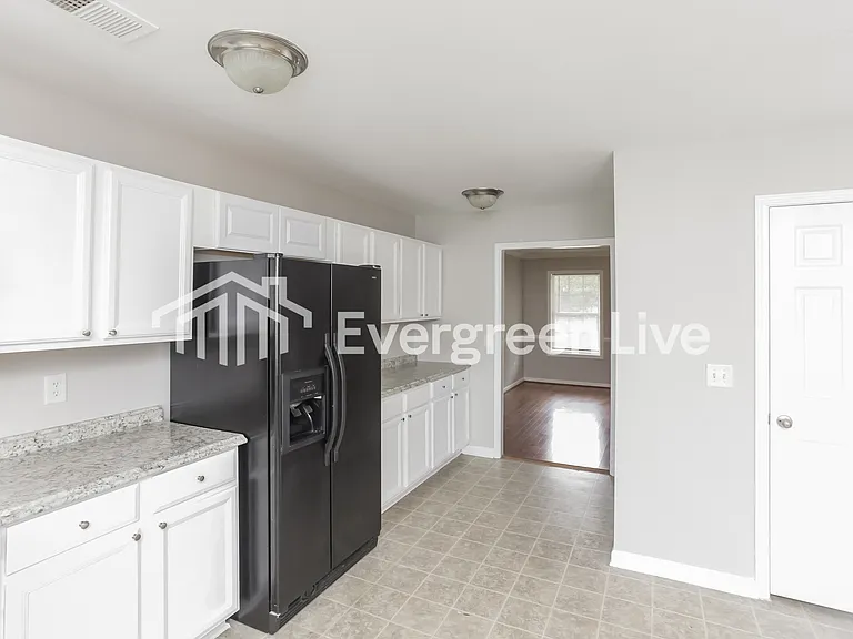 142 Cattle Baron Ln — Photo 7