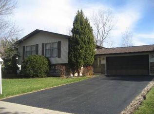 6531 Hillcrest Rd, Downers Grove, IL 60516