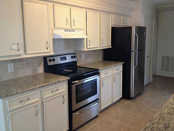 New stove/oven and refrigerator