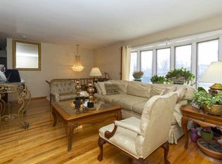 570 Howard Ave, Woodmere, NY 11598