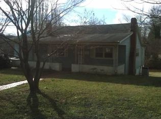 105 Tanglewood Dr, Lenoir, NC 28645
