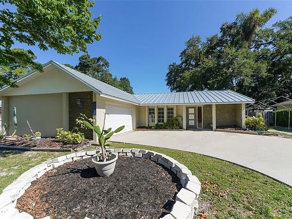 2nd image of 5443 Foxwood Dr
