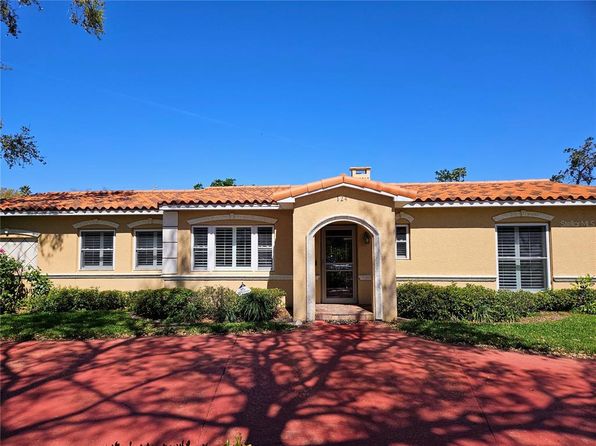 124 Giralda Blvd NE