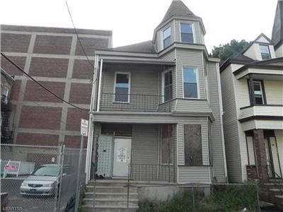 158 S 11th St, Newark, NJ, 07107