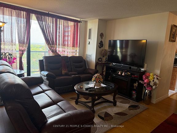 5th image of 17 Knightsbridge Rd #1205