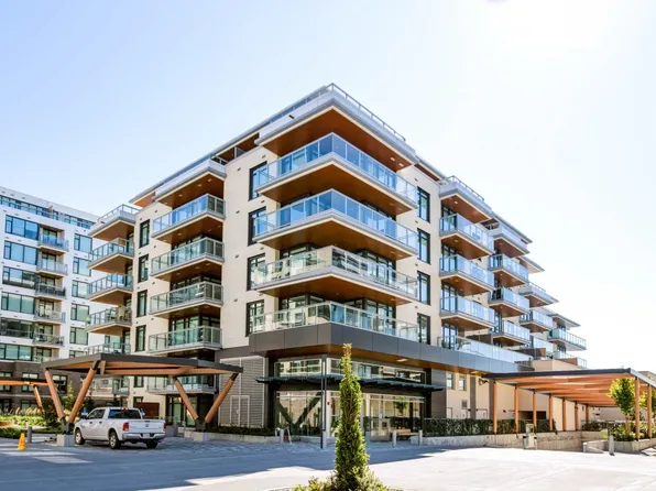 777 Harbour Way #704, North Vancouver, BC V7P 0G2