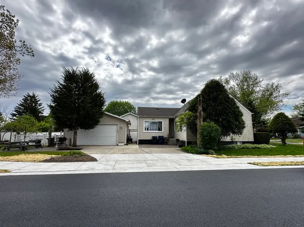 633 S Elmwood Ave, Waukegan, IL 60085