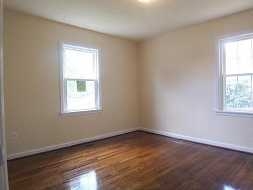 4th image of 2526 Chatham St NW