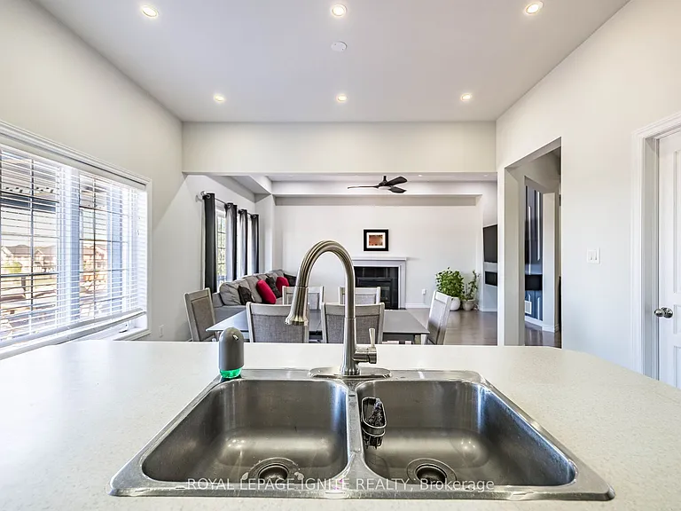 18 Monkton Cir — Photo 20