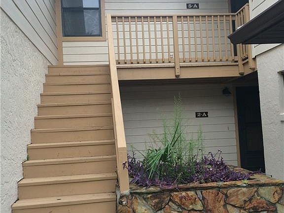 3rd image of 65 E Hartford St APT 5A
