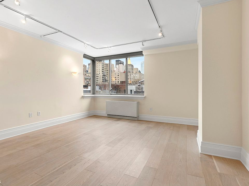 1st image of 250 E 30th St APT 6J