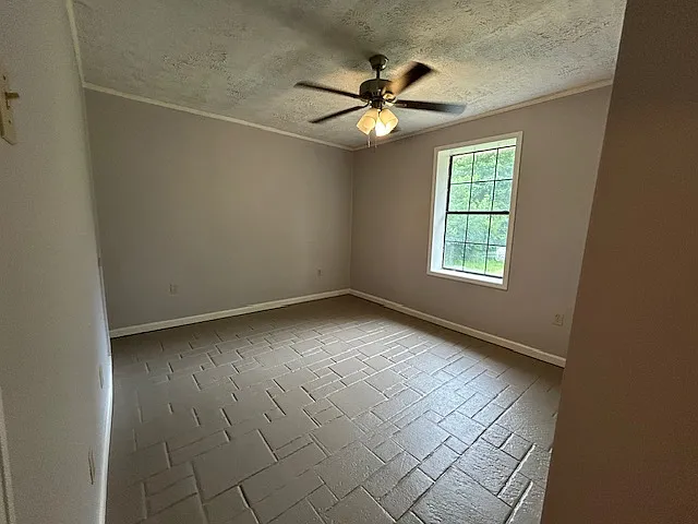 5536 Highway 182 E — Photo 17