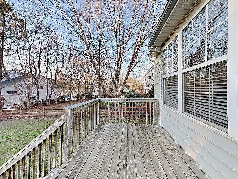 864 Brookdale Ln — Photo 23
