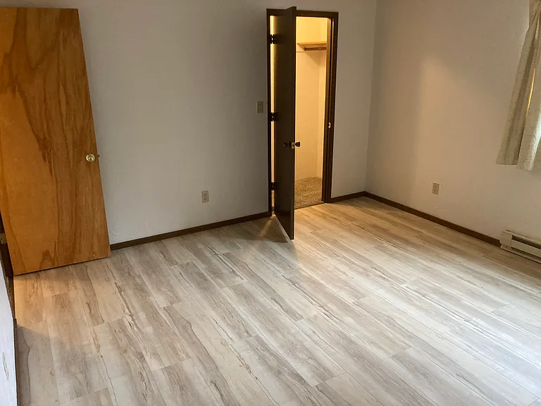2nd bedroom closet