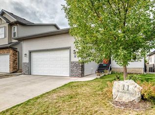 11 E Bondar Gate, Carstairs, AB T0M0N0