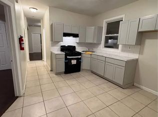 655 S 19th St #2F, Newark, NJ 07103