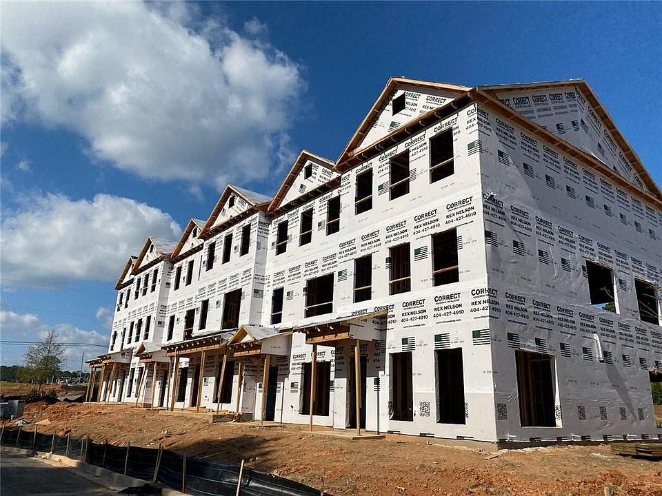 1st image of 404 Stovall Pl