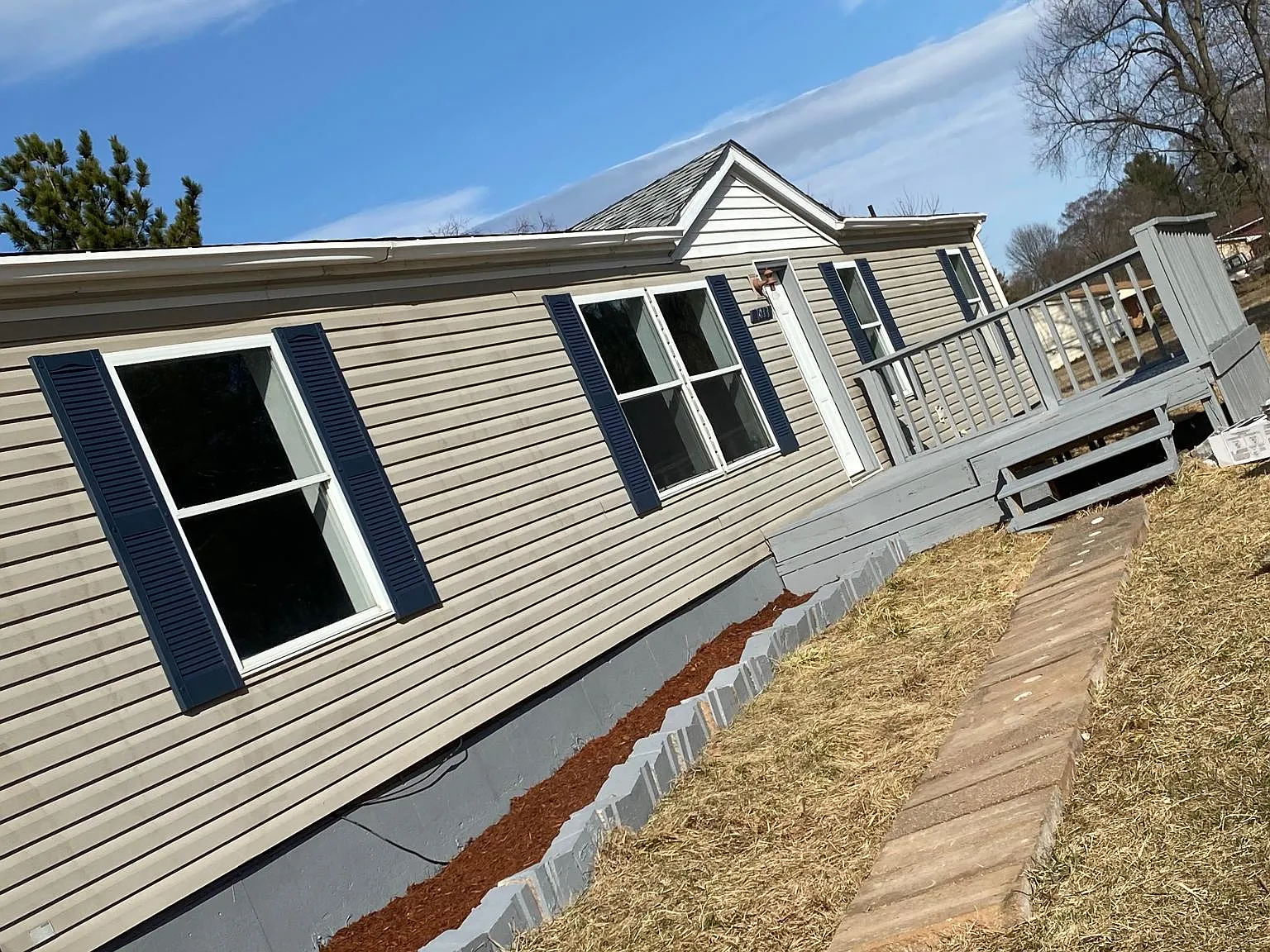 7033 E Mount Morris Rd — Photo 3
