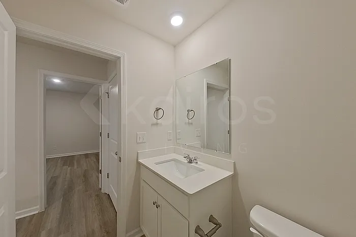 113 Inez Ave — Photo 10