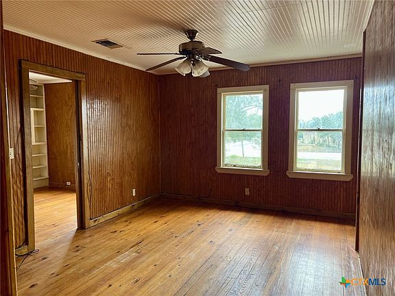 3rd image of 407 S 2nd St