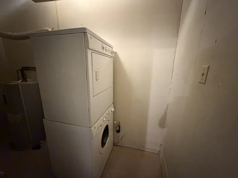 132 W Market St #2A — Photo 10