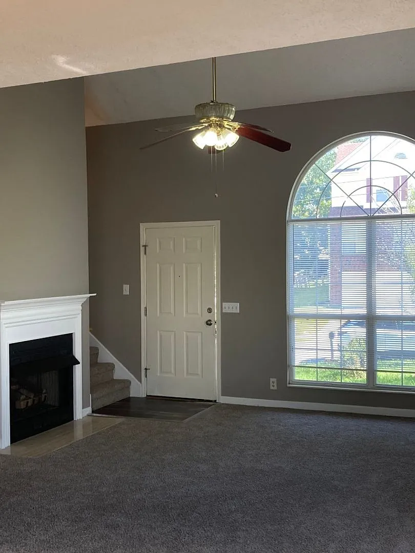 Spacious Home in Asheford Crossing — Photo 4