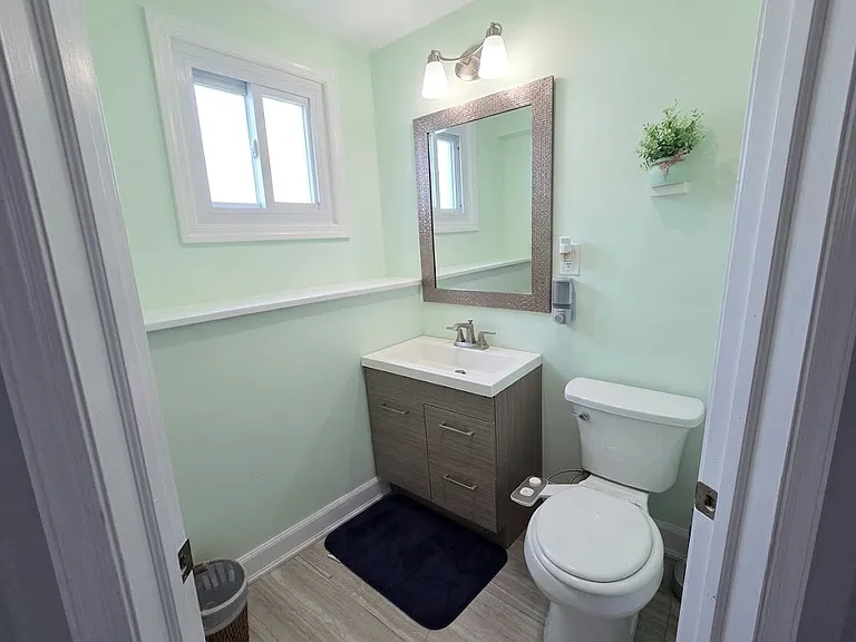 54 Jerome Ave — Photo 32
