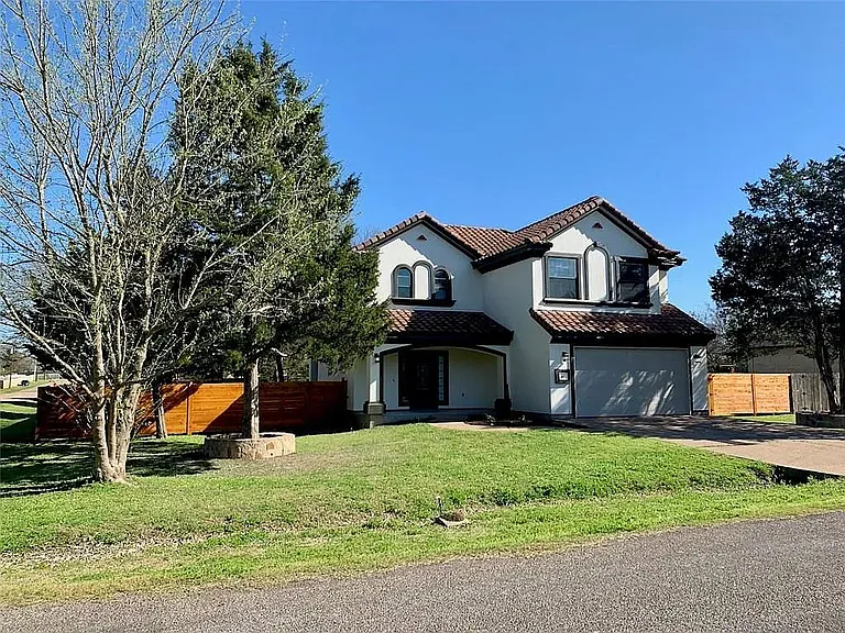 102 Haliimaile Ln — Photo 1