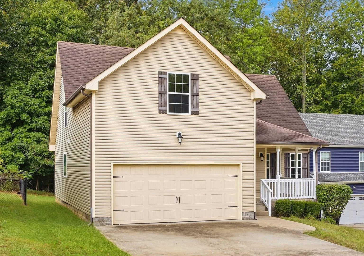 3 Bedroom 2 1/2 Bath Home For Rent Near Trenton Road! — Photo 3