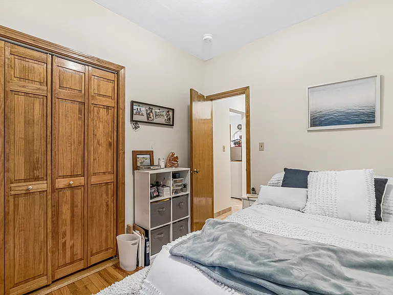 422 Hanover St #3 — Photo 11
