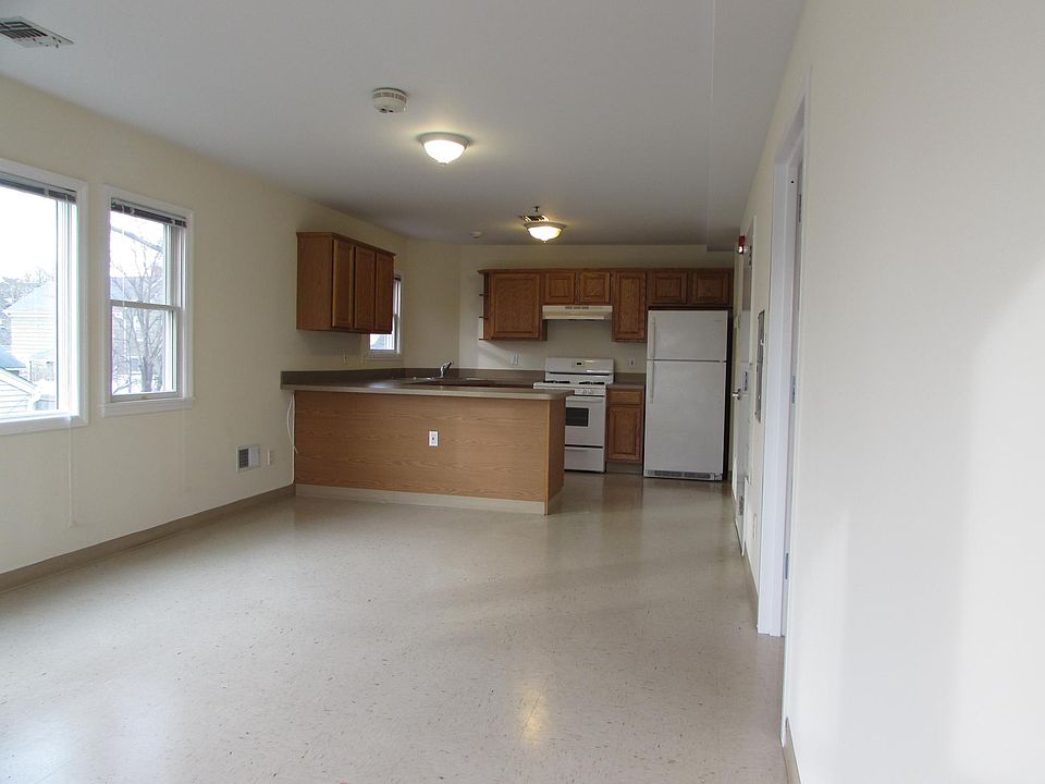 1st image of 275 Liberty Ave