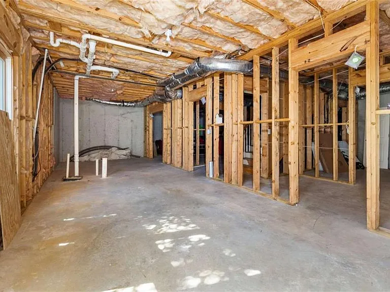 1475 Boomer Cir — Photo 46