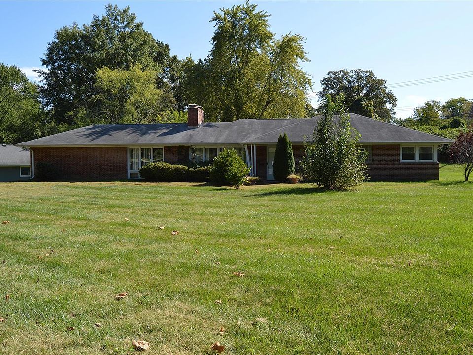 1st image of 126 Stoneyside Ln