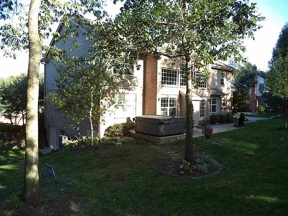 4th image of 4 Arbor Dr