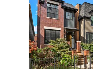 1712 W Fletcher St, Chicago, IL 60657