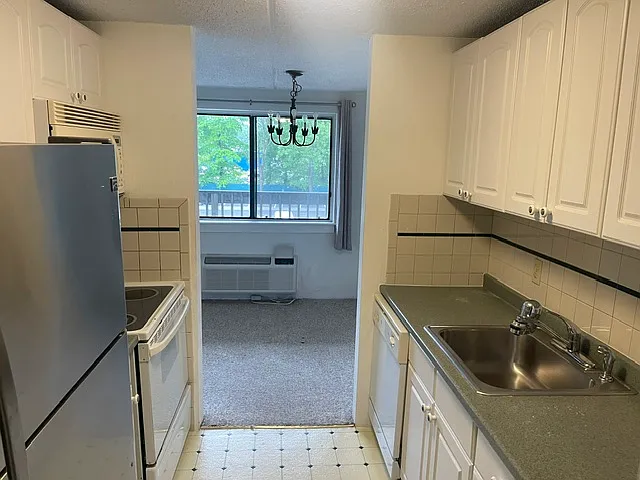 126 Triangle St #B08 — Photo 6