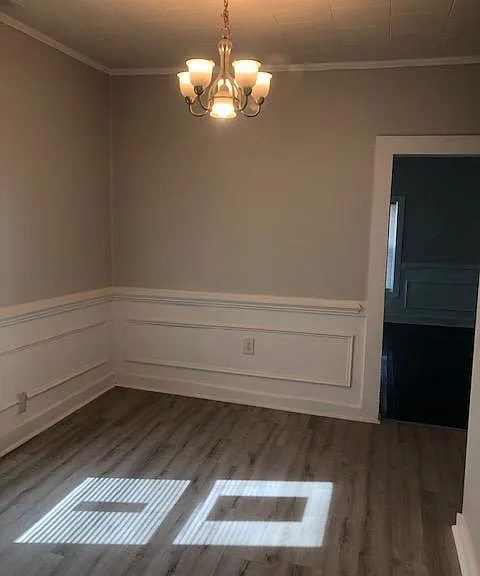 117 E Henderson St — Photo 14