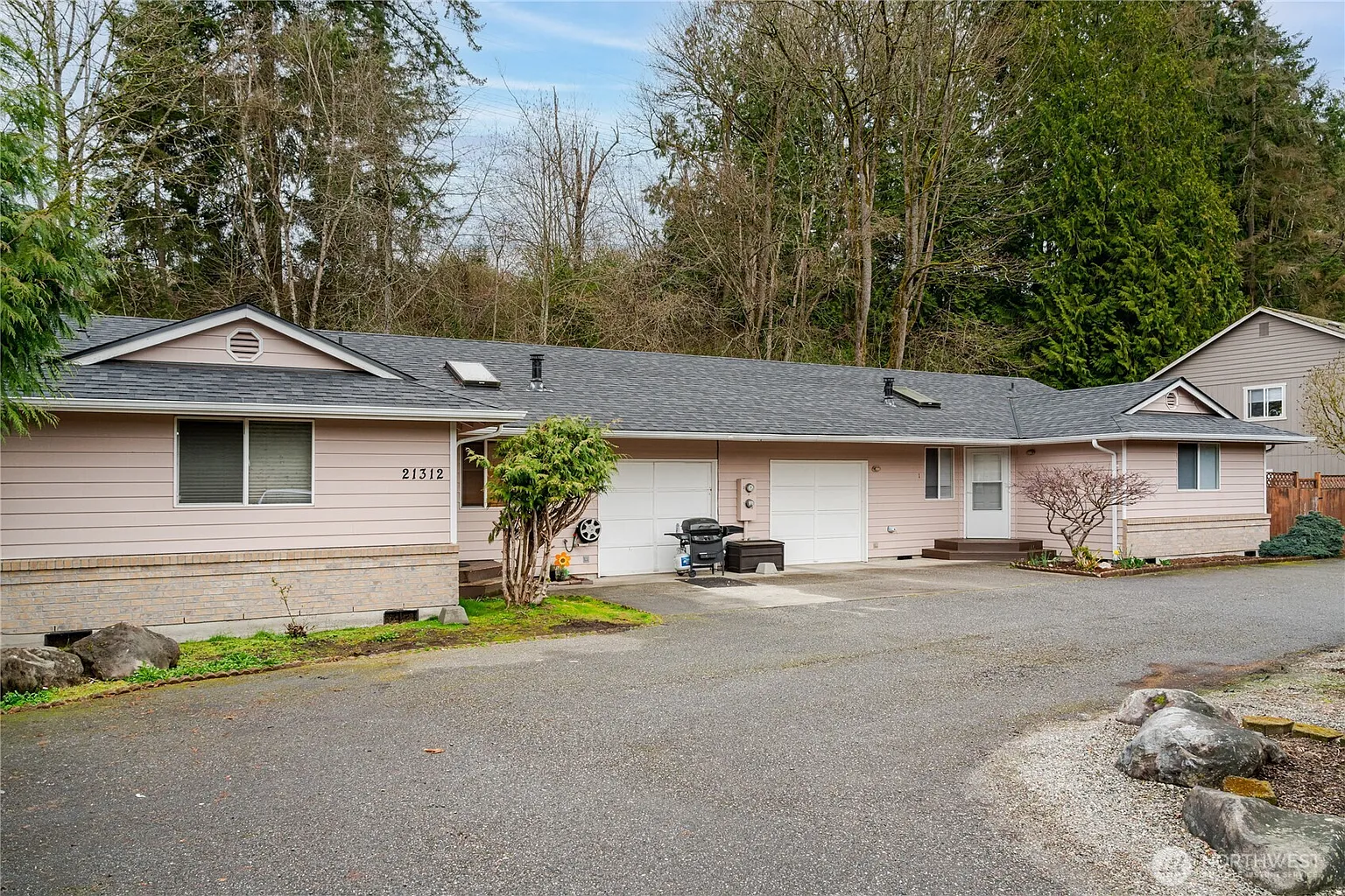 21312 87th Avenue NE #1&2 photo 1