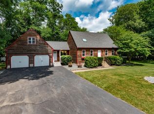 10 Katie Ct, Bridgewater, MA 02324