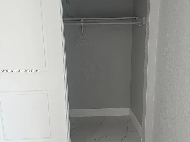 5909 SW 36th Ct #14 — Photo 16