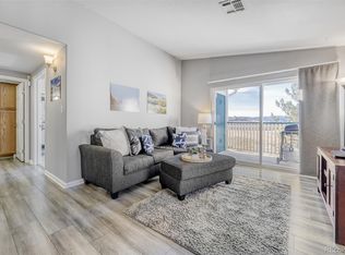 8425 Pebble Creek Way UNIT 201, Highlands Ranch, CO 80126