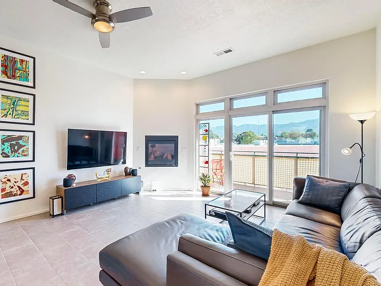 4204 Vida Verde Ln NE — Photo 4