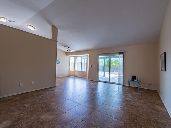 5th image of 10218 N 65th Ave