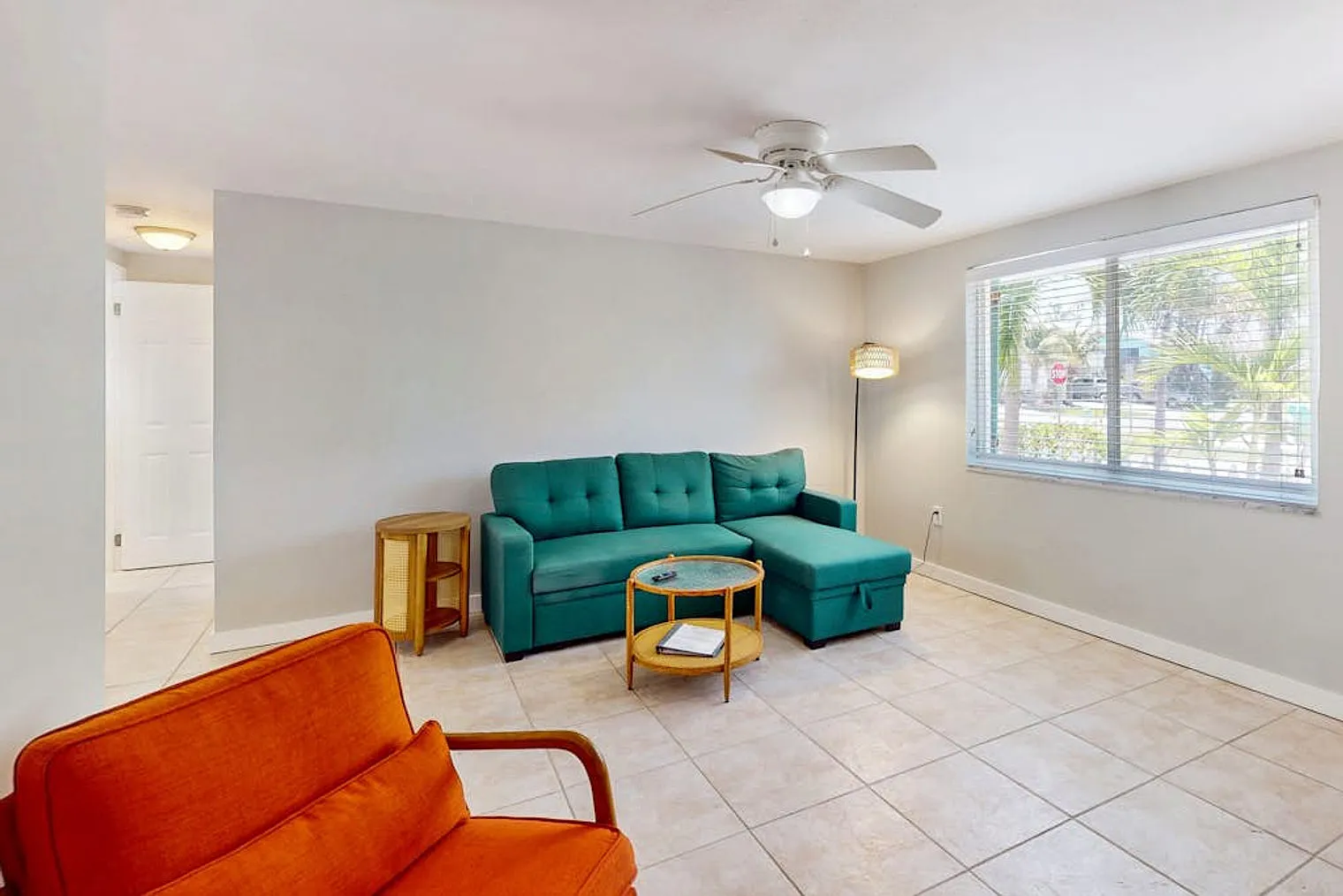 1 bed, 1.0 bath, 678 sqft, $3,422 — Photo 1